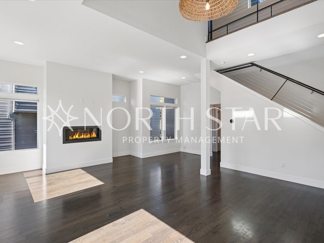 Building Photo - Contemporary Stunner in North East Portland