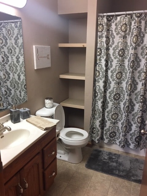 Building Photo - 3 Bedroom Single Family Home!