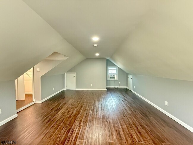 Building Photo - 274 US-202