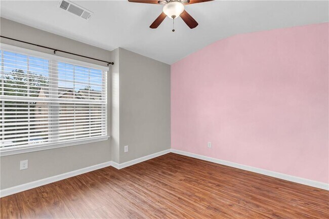 Building Photo - 1543 Creek Bend Ln NW
