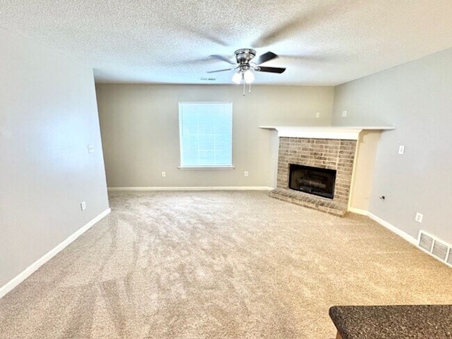 Building Photo - SterlingRidgeDr10221