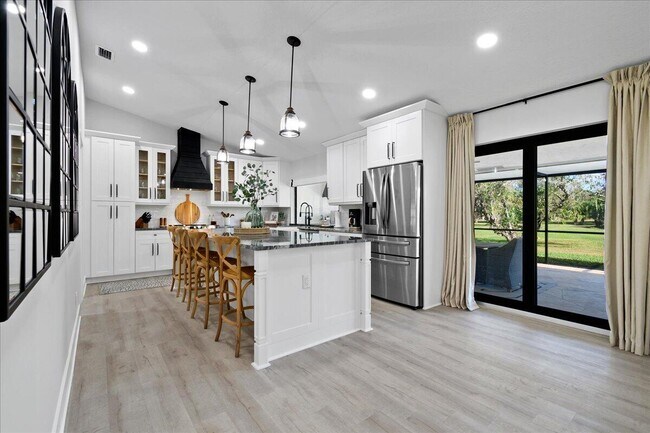 Building Photo - 16748 Fox Trail Ln