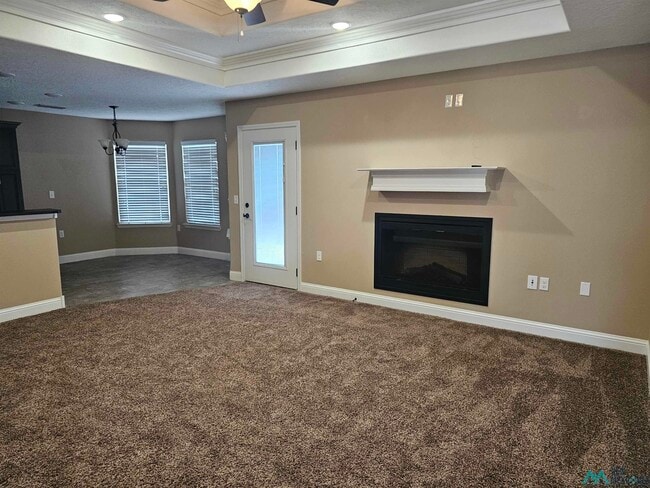 Building Photo - 2107 Mockingbird Ln