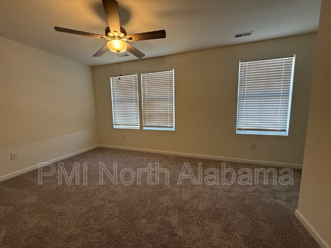 Building Photo - 112 Vulcan St