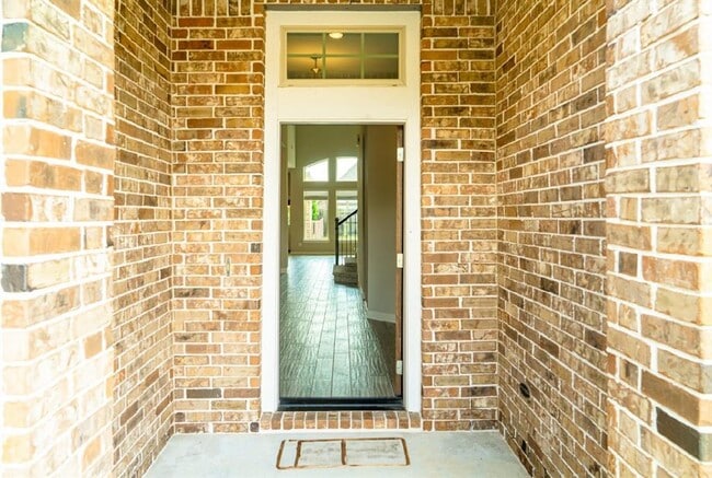 Building Photo - 9311 Stablewood Lakes Ln