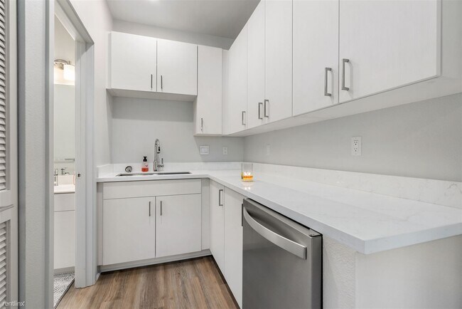 Building Photo - 3 br, 3.5 bath Townhome - 91-3575 Iwikuamo...