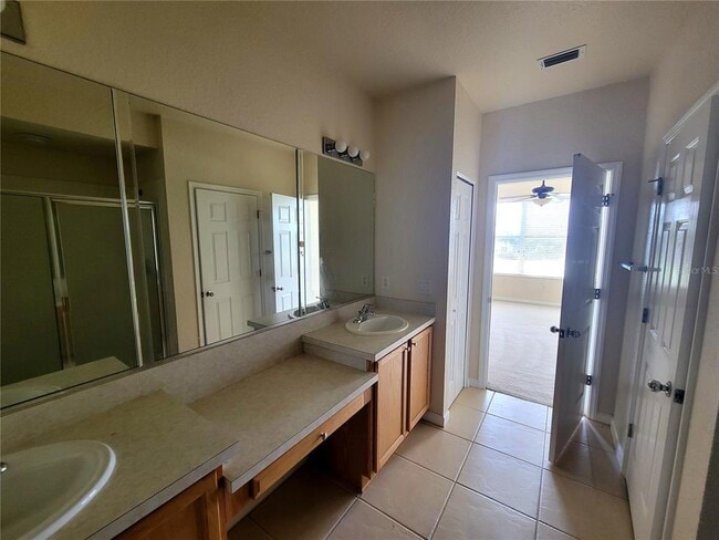 Building Photo - 4555 SW 52nd Cir