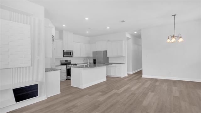 Building Photo - 1520 Summit View Ln