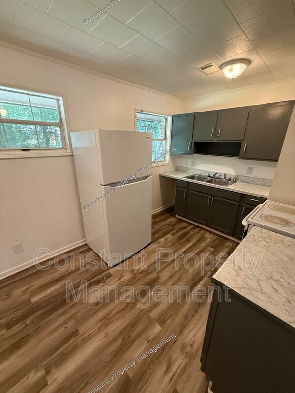 Building Photo - 3371 Adkins Ave