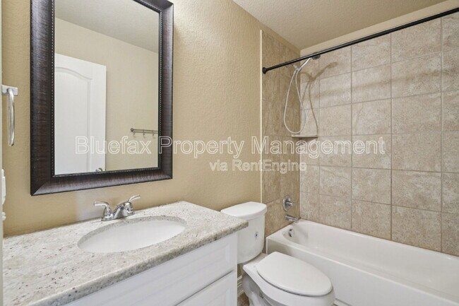 Building Photo - 10750 Gentle Fox Bay