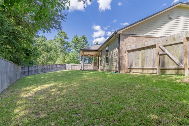 Building Photo - 5 Iris Arbor Ct