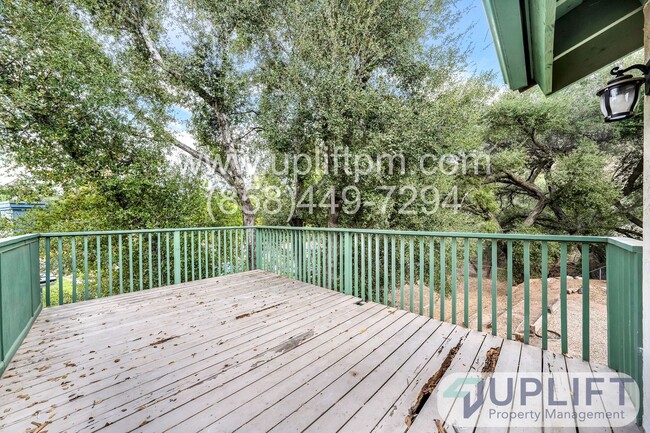 Building Photo - Country Estates - 4 bedroom 3 bathroom ove...