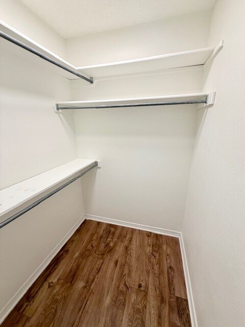 Building Photo - 570 Terry Ave