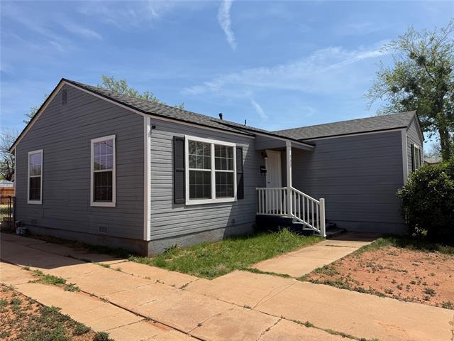 Building Photo - 733 S Crockett Dr