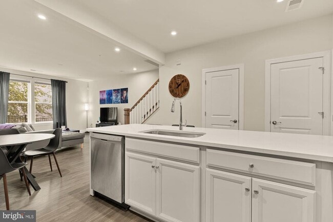 Building Photo - 7624 Stemhart Ln