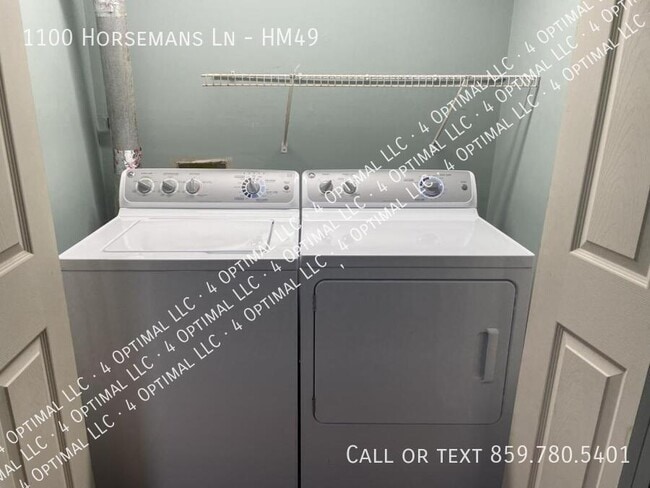 Building Photo - 1100 Horsemans Ln