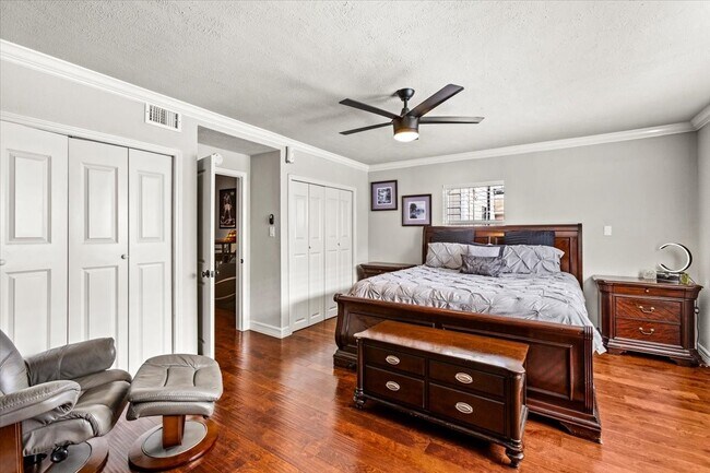 Building Photo - 3715 Avenue O 1/2