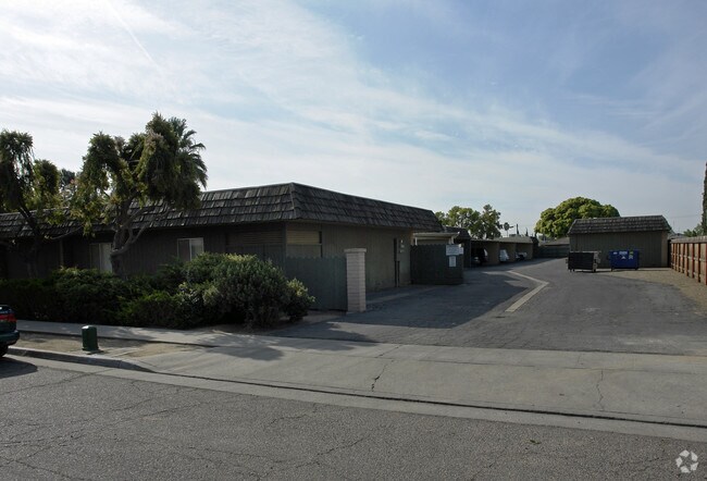 Building Photo - Valero Apartments