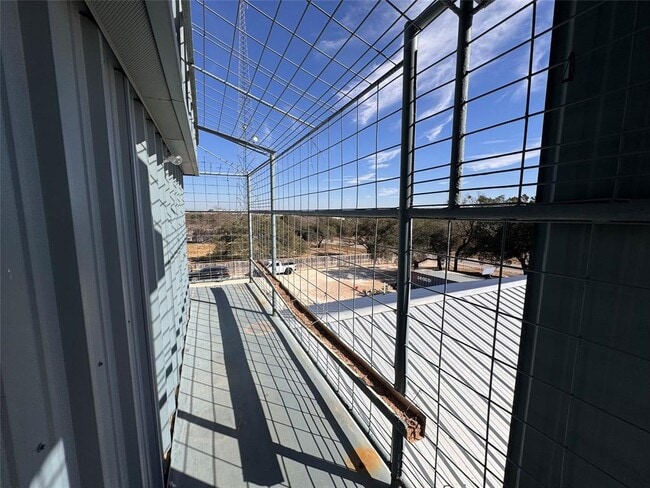 Building Photo - 1050 FM970