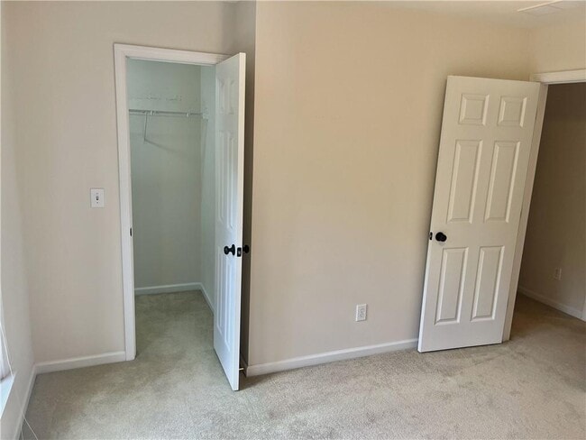 Building Photo - 5080 Avala Park Ln