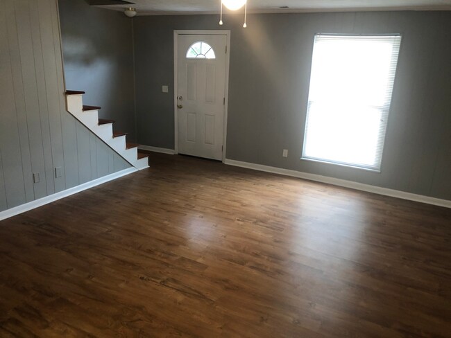 Building Photo - 2 Hapgood Hill