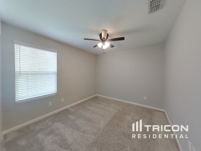 Building Photo - 1312 Sarahs Landing Dr