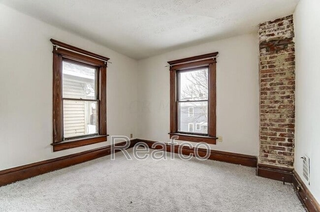 Building Photo - 888 Studer Ave