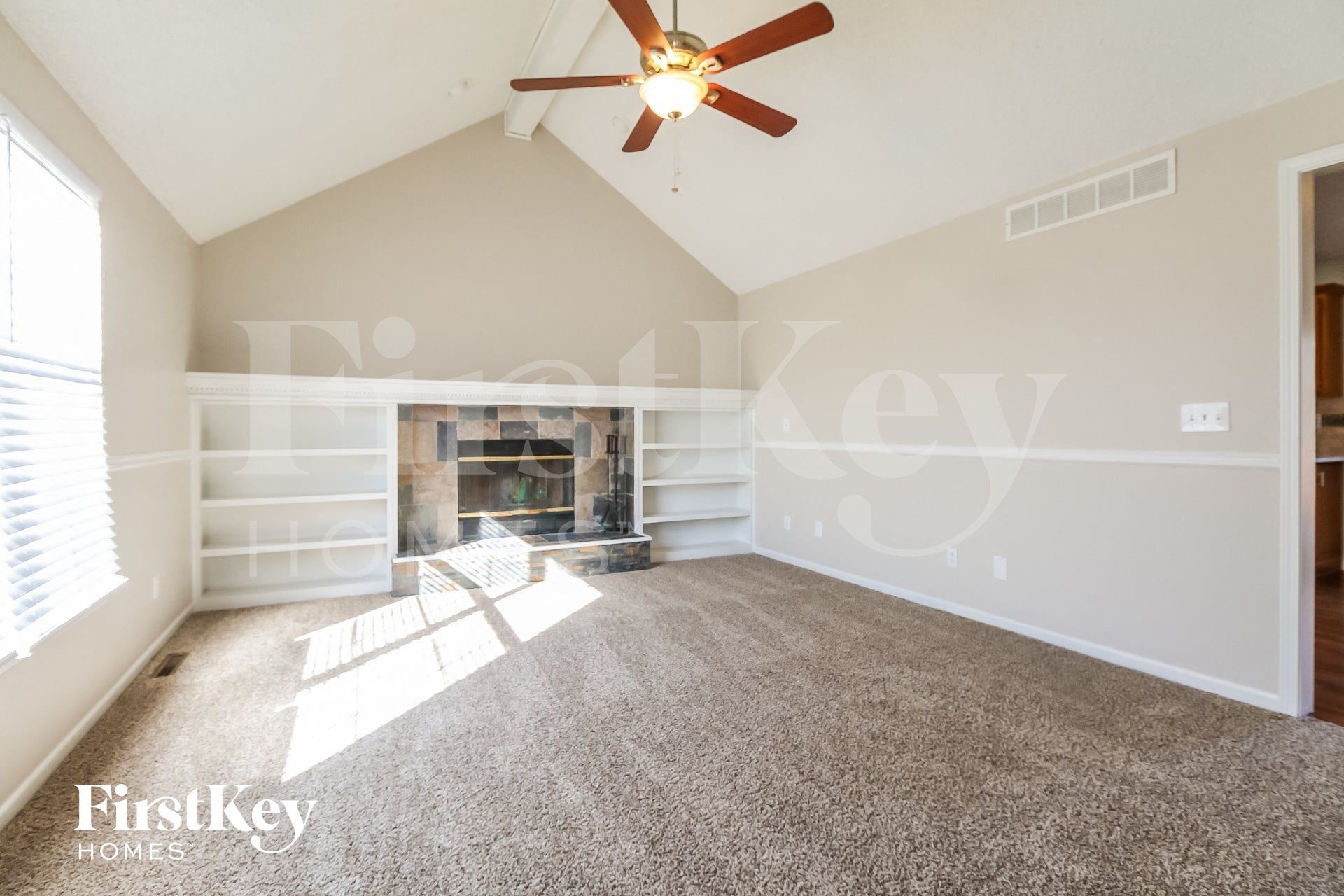 Building Photo - 1601 NE Auburn Dr