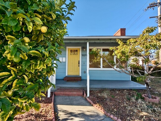 Front Door - 5029 Barrett Ave