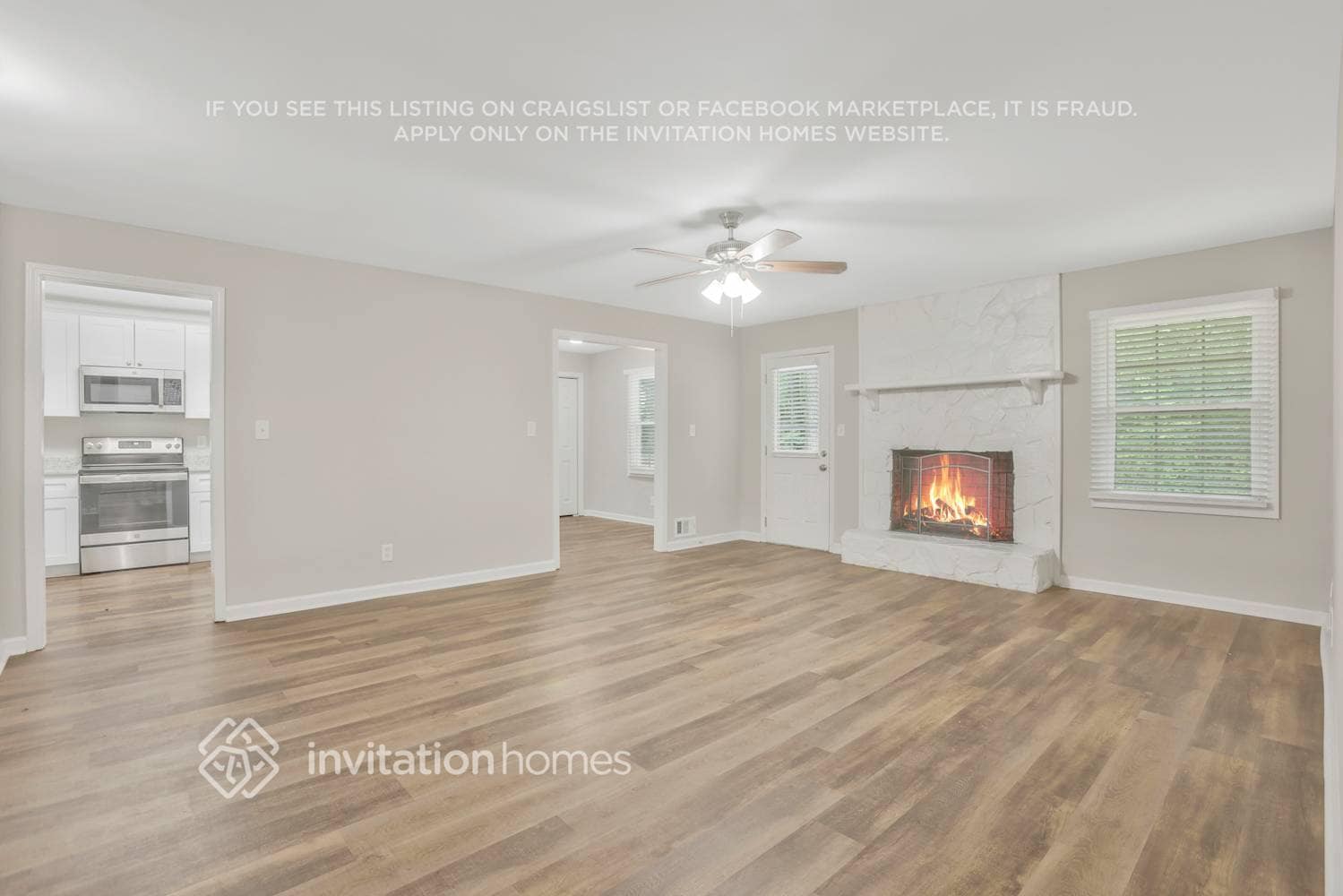 Building Photo - 3102 S Oak Ct SE