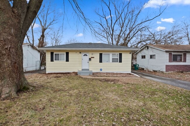 Building Photo - Now Available – Section 8 Welcome