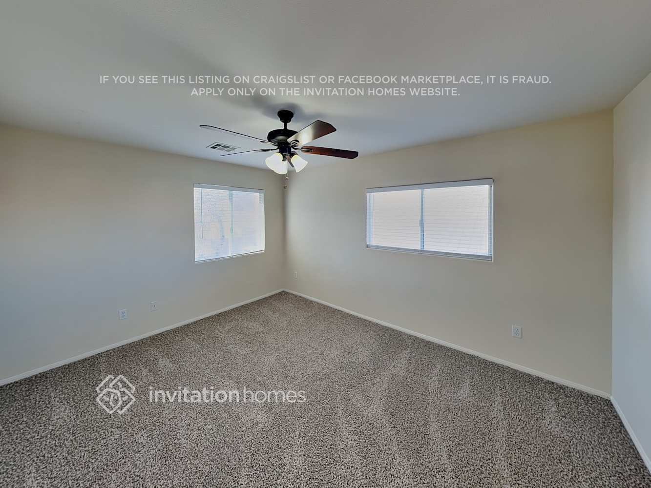 Building Photo - 3328 Famiglia Dr