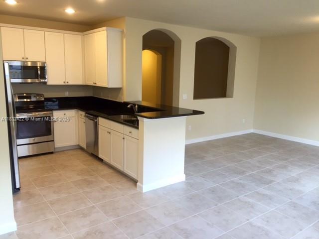 Building Photo - 8449 Blue Cove Way