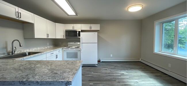 Building Photo - 706 Ouida Way