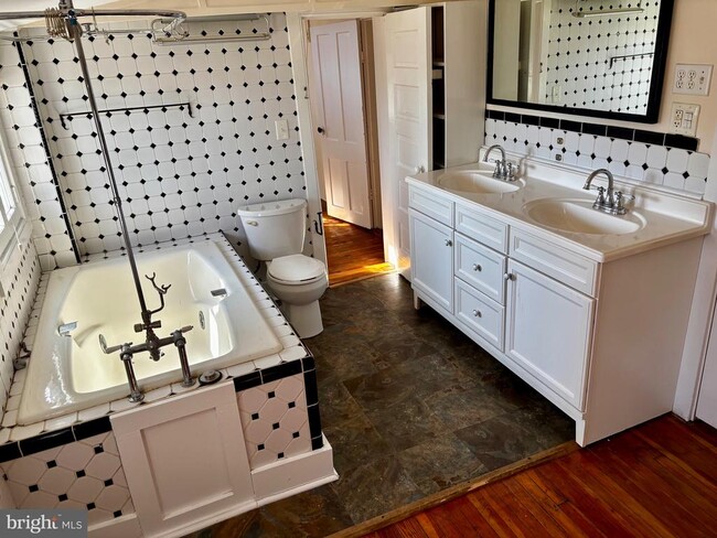 Building Photo - 8122 John Mosby Hwy