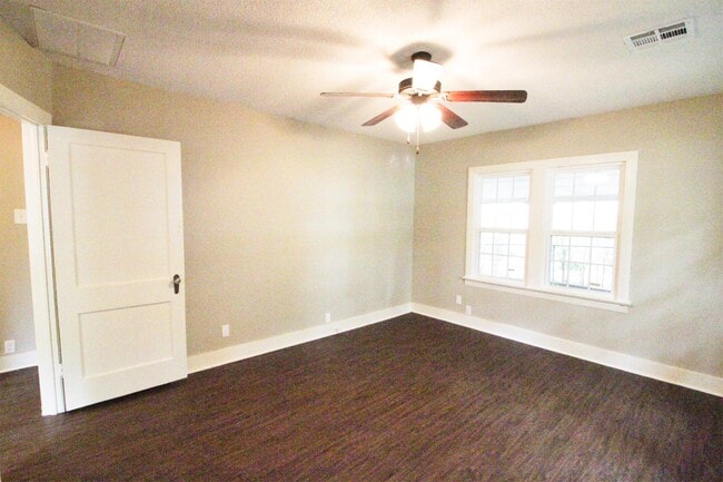 Building Photo - 1453 N 35th St