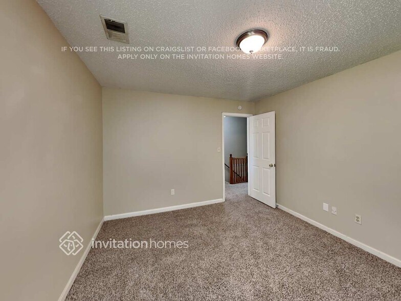 Building Photo - 203 Dene Dr