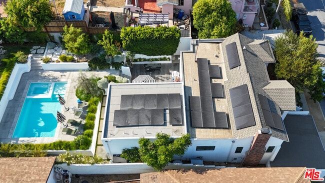 Building Photo - 4145 Somers Ave