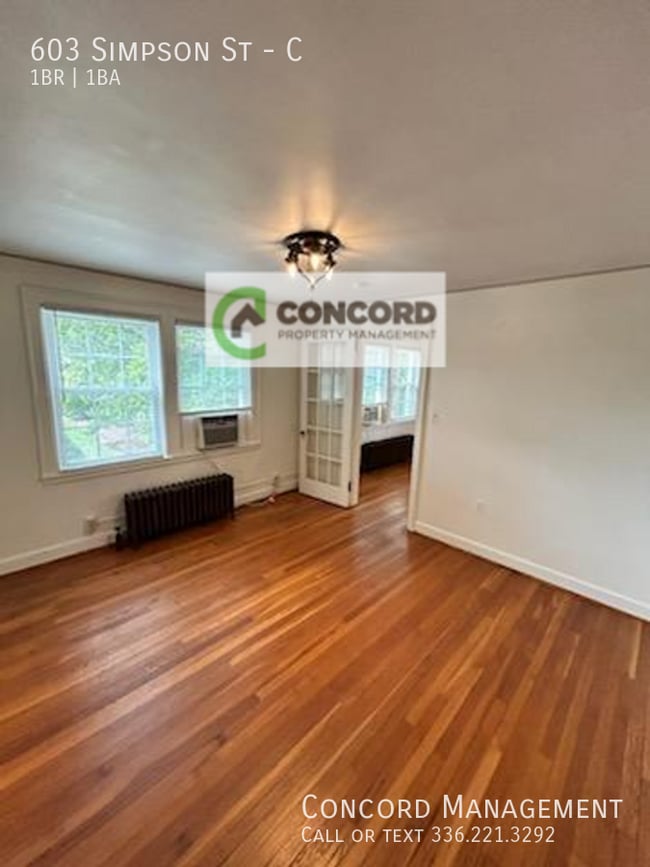 Building Photo - 603 Simpson St