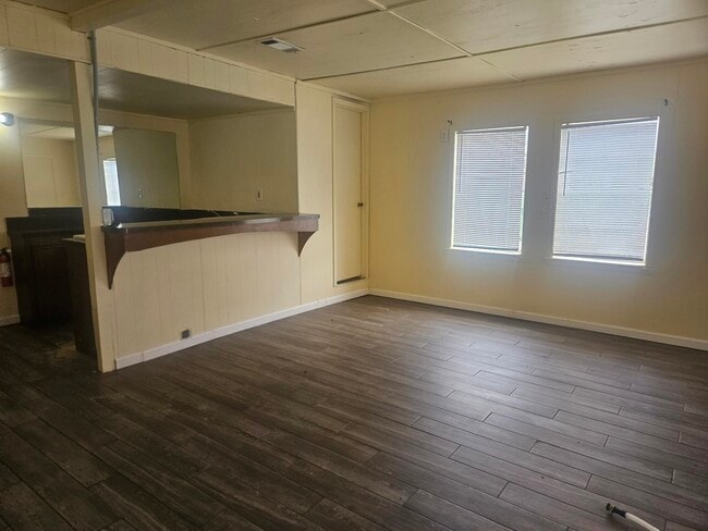 Building Photo - 1318 Austin St