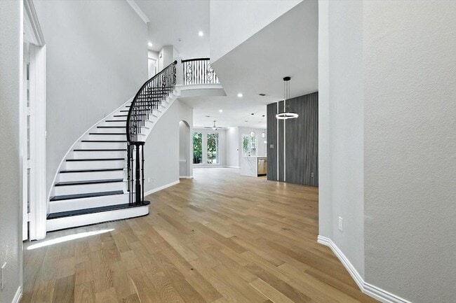 Building Photo - 8220 Misty Shores Ln