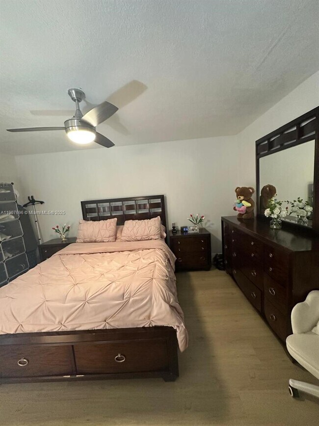 Building Photo - 15304 SW 81st Ln