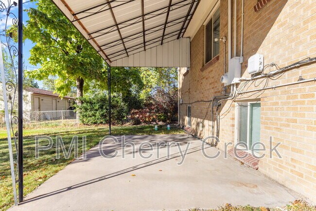 Building Photo - 2695 S Logan St