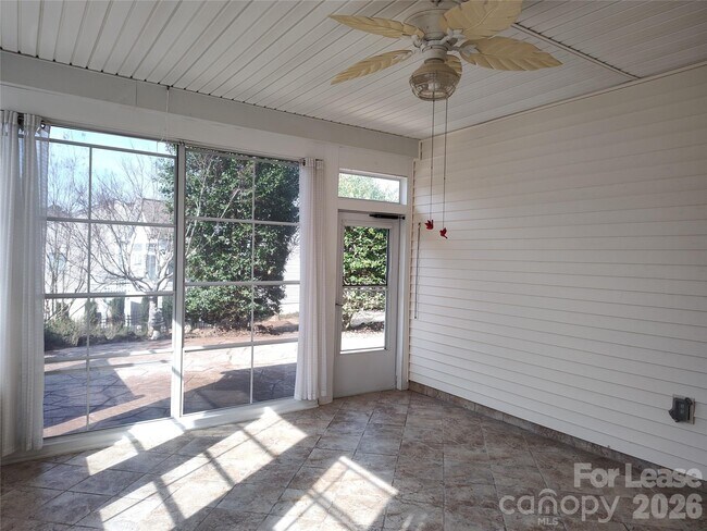 Building Photo - 26467 Sandpiper Ct