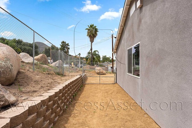 Building Photo - New Build Home with Solar in Lake Elsinore!