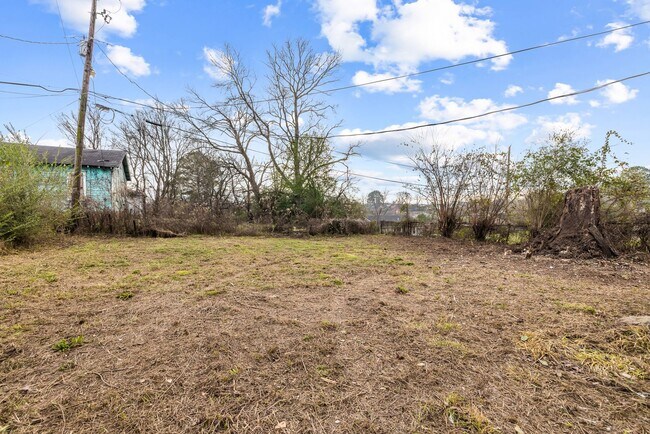 Building Photo - 829 51st St Ensley