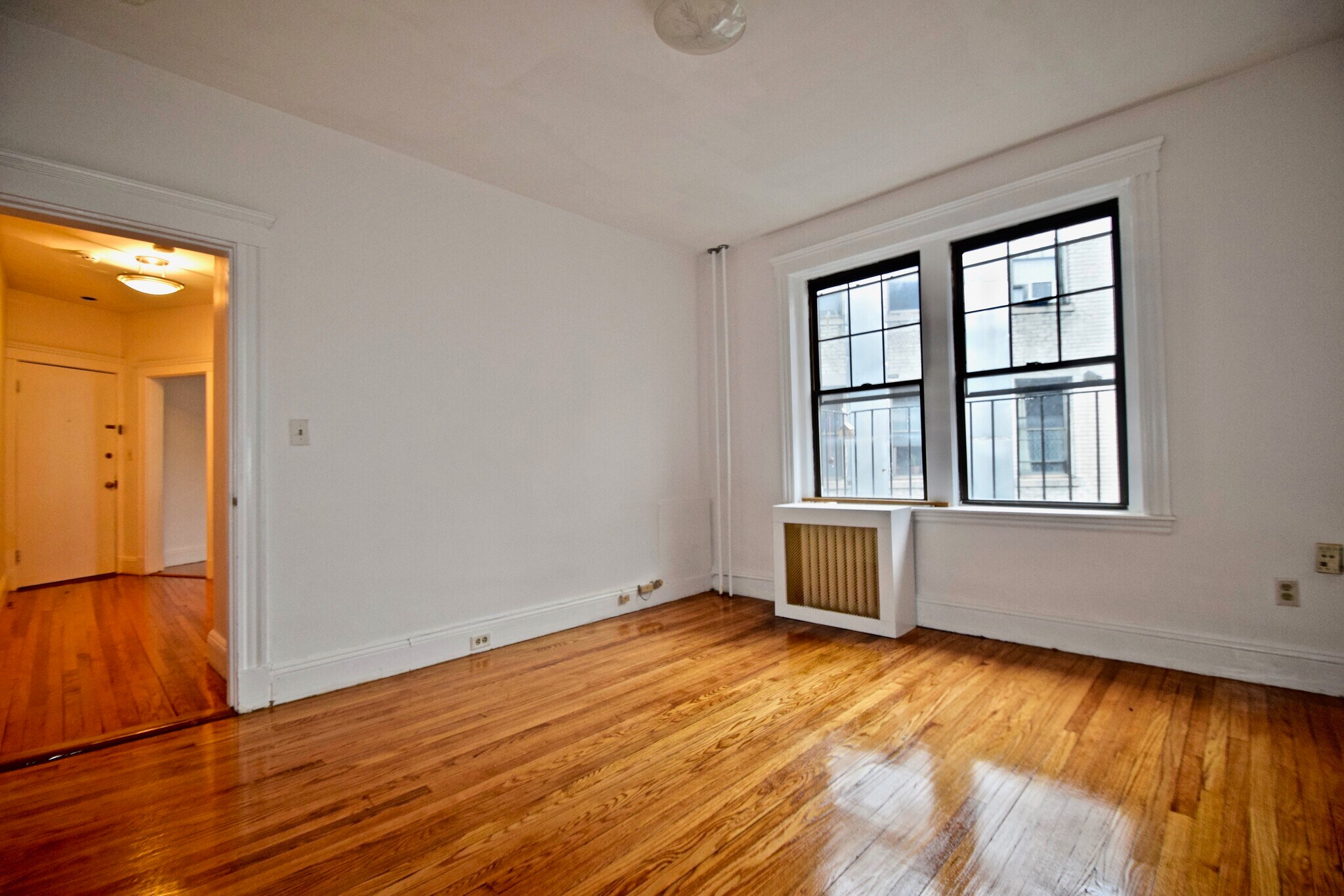 Building Photo - 374 Chestnut Hill Ave