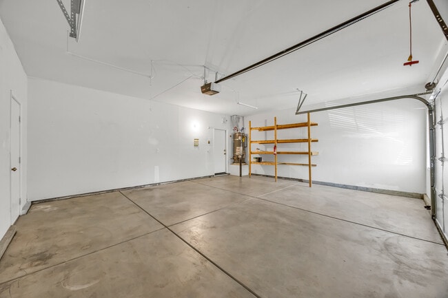 Building Photo - 9259 Crystal Falls Way