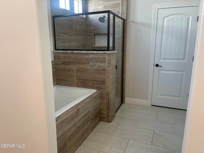 Building Photo - 2849 Tierra Oasis St