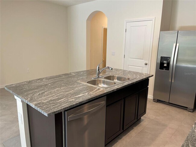 Building Photo - 8708 Milestone Dr